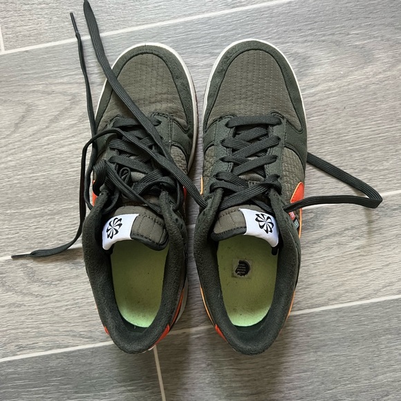 Nike Low Dunks SE GS Toasty - Sequoia 7/8.5 - Picture 5 of 6